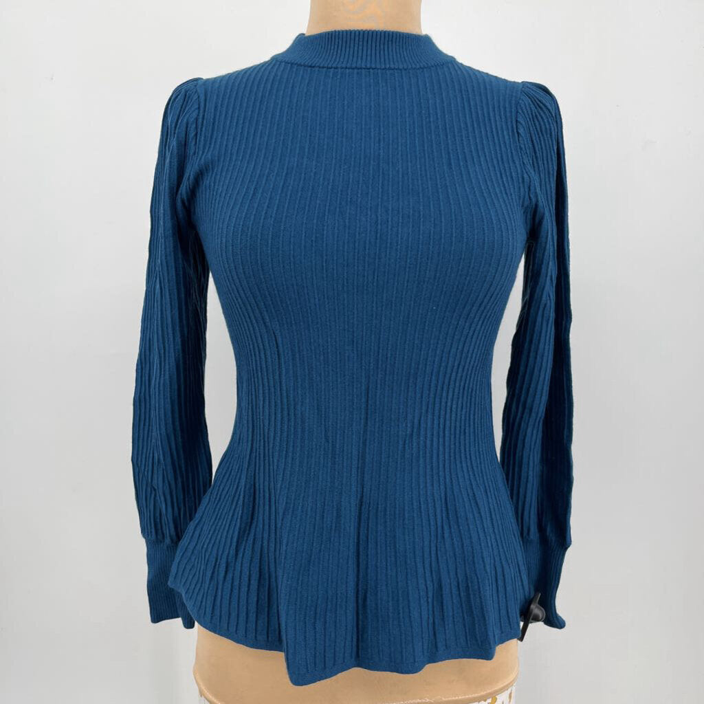 Ann Taylor lightweight l/s Sweater