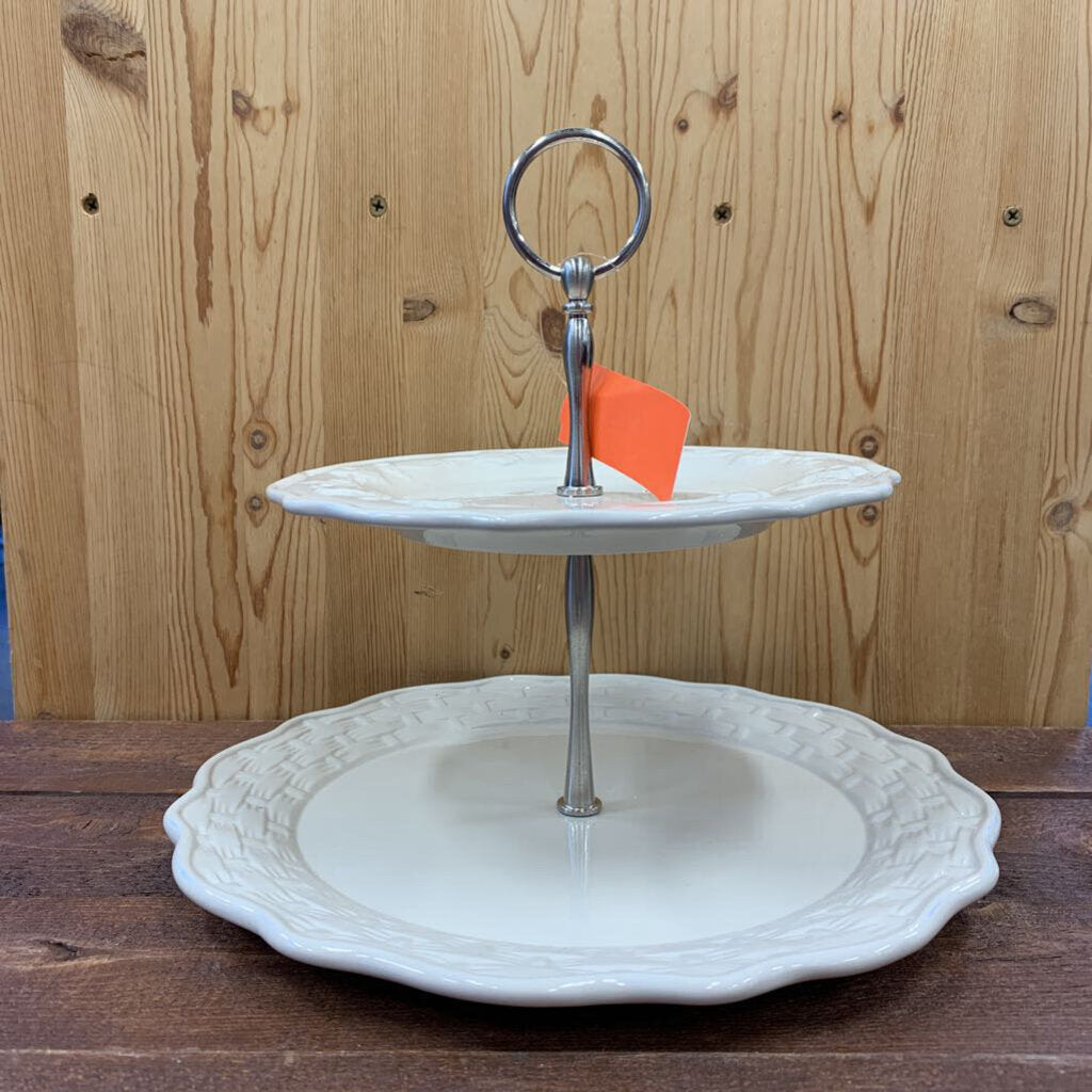 Ceramic Leaf Trim Tiered Server