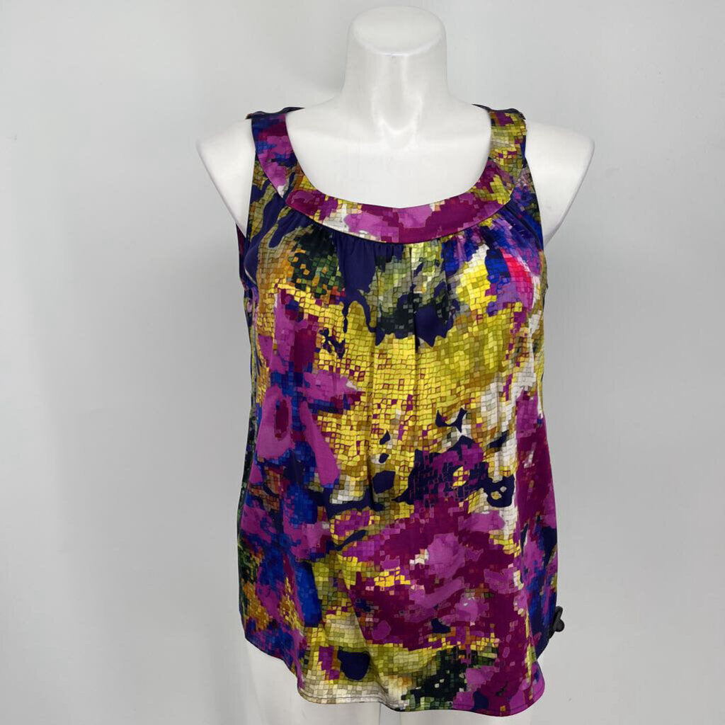 St. John Sleeveless Shirt