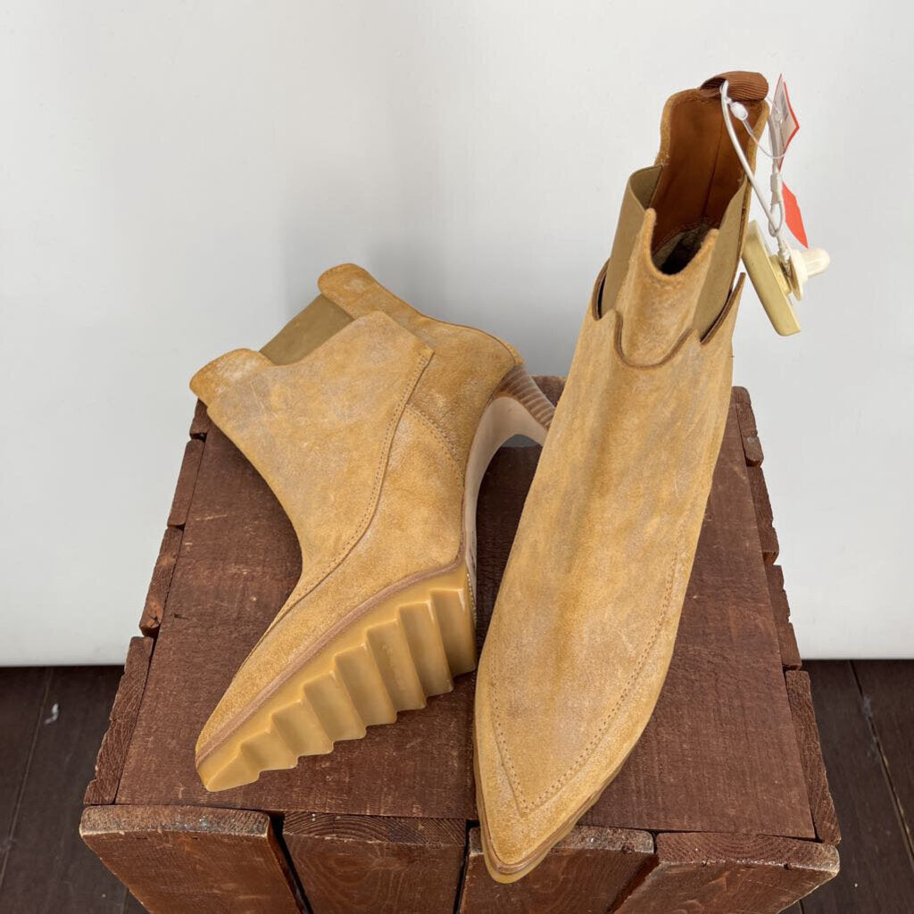 Right Bank Shoe Co. suede Booties