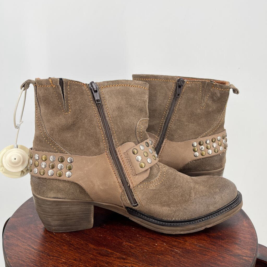 Josef Seibel Booties