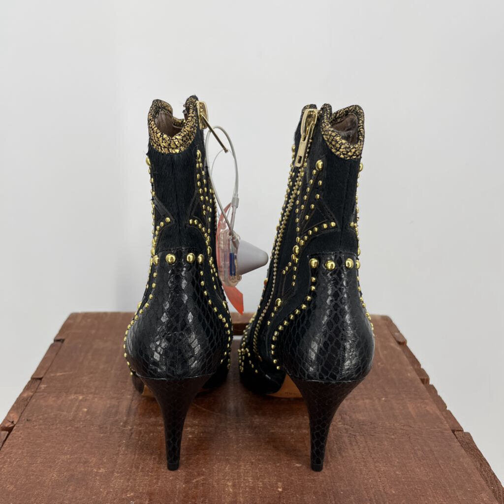 Donald J Pliner Booties