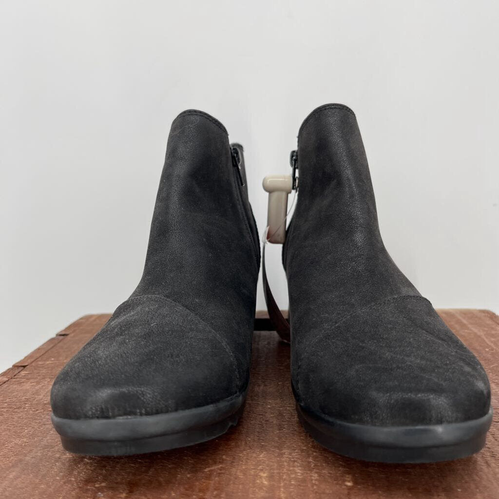 Clarks Cloudstepper Booties