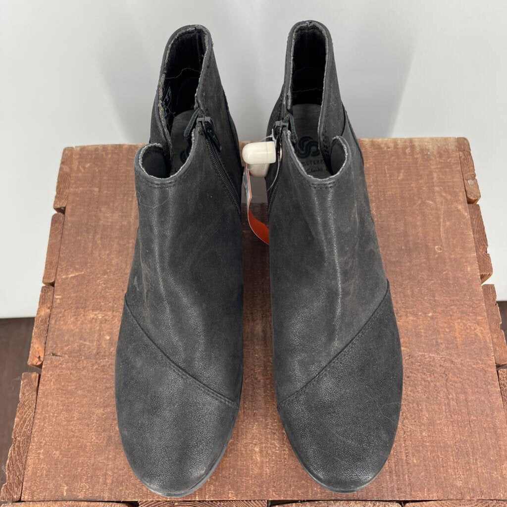 Clarks Cloudstepper Booties