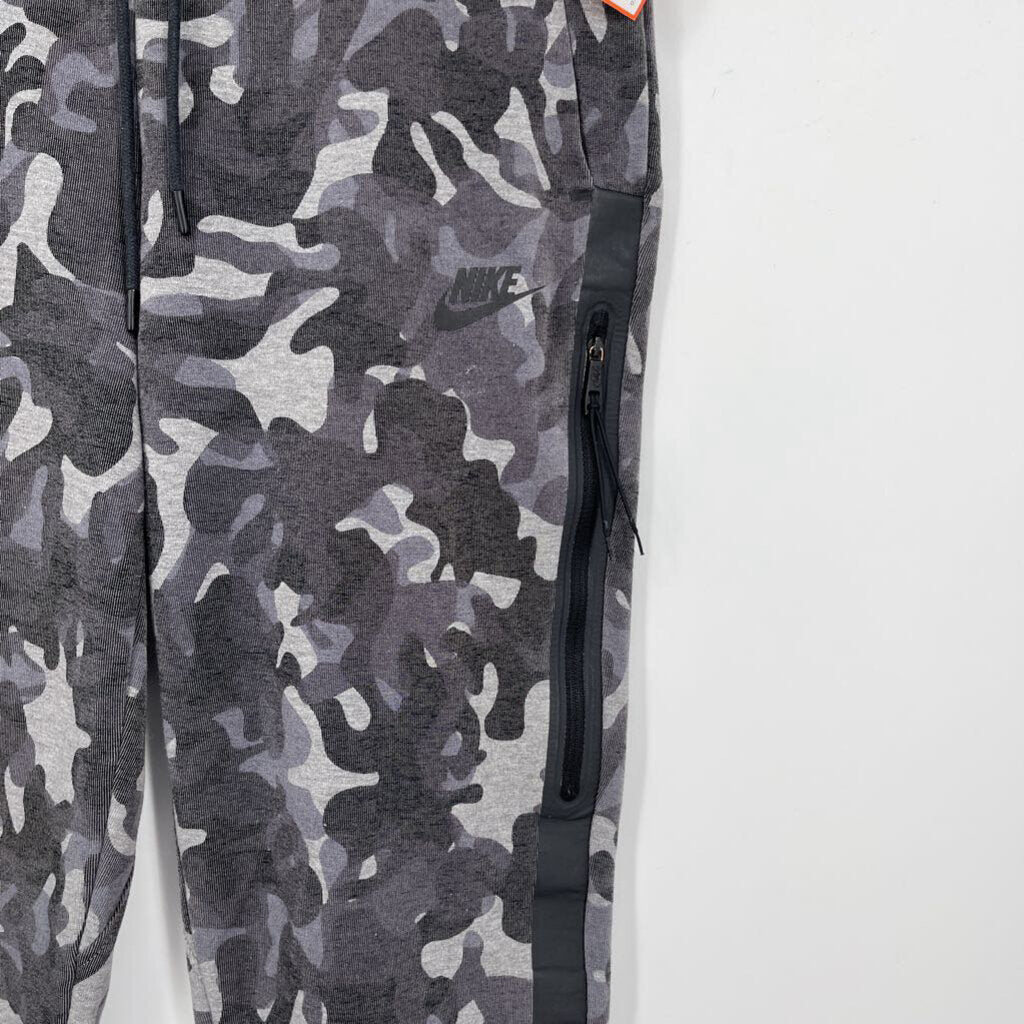 Nike Camo Sweatpants