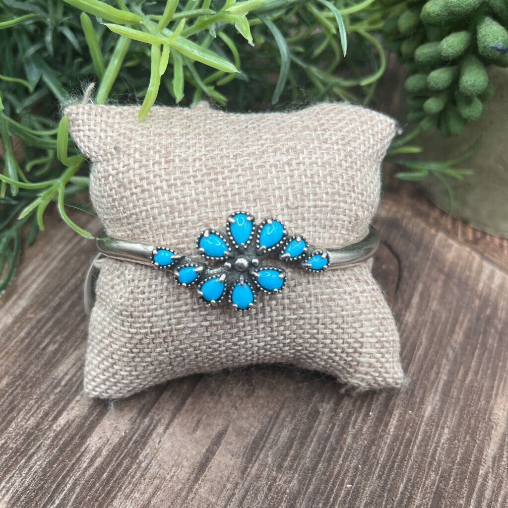 Carolyn Pollack Sterling Flower Cuff