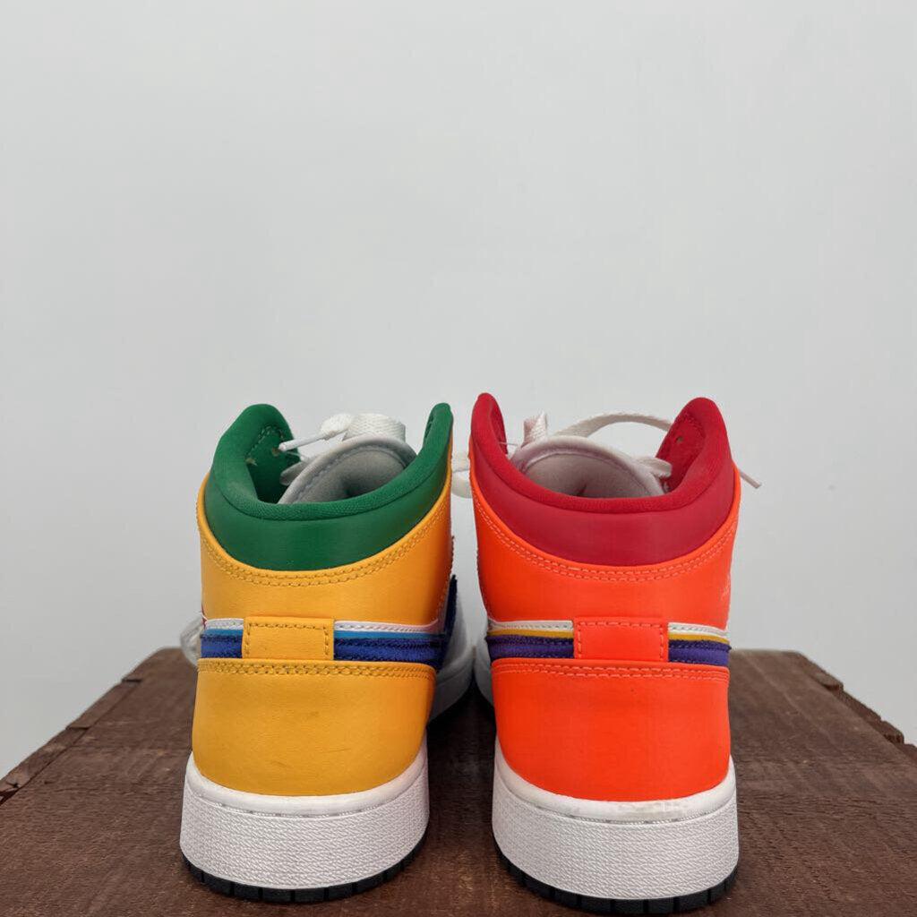 Air Jordan 1 Mid Sneakers