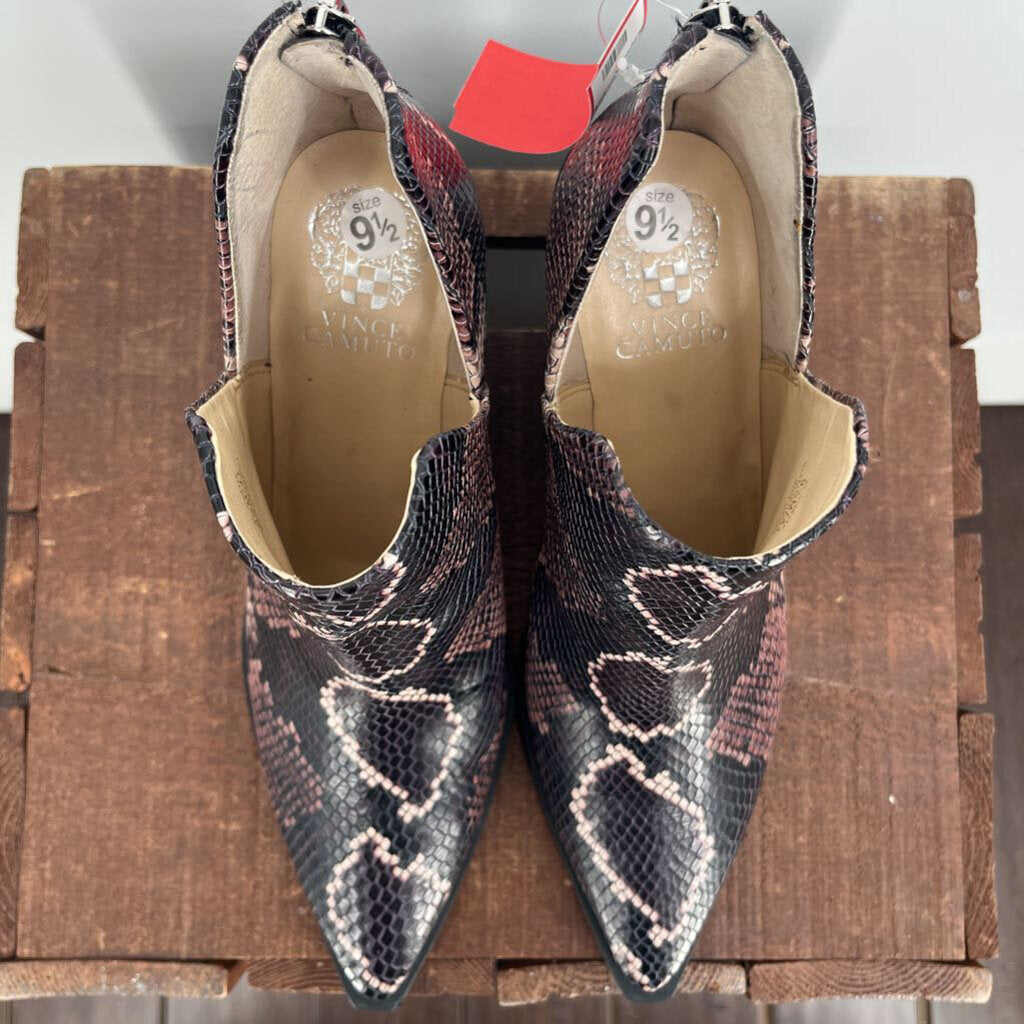 Vince Camuto Booties