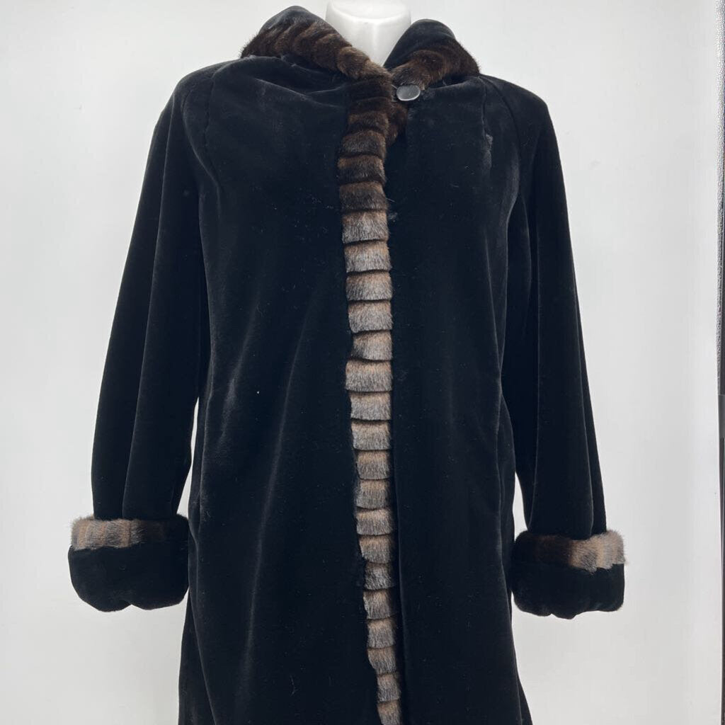 Gallery Coat