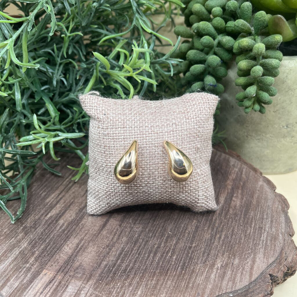 Evereve Droplet Earrings