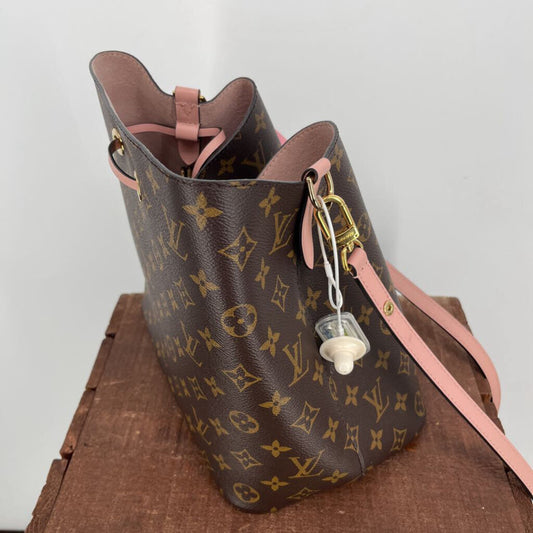 Louis Vuitton Shoulder Bag
