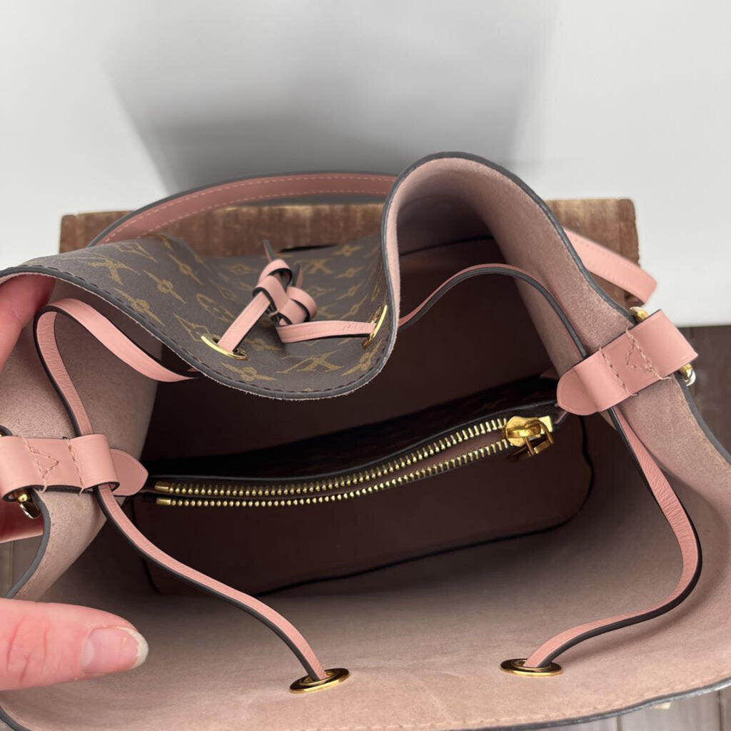 Louis Vuitton Shoulder Bag