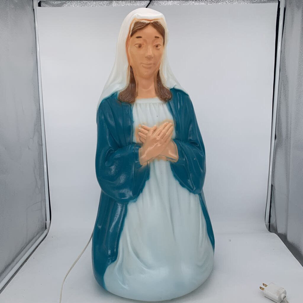 Baby Jesus w Parents Blow Mold Set