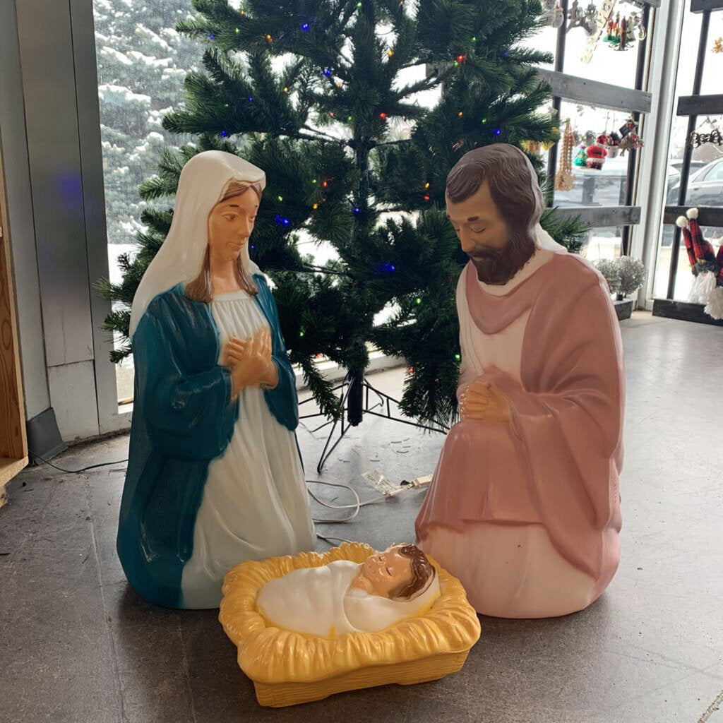 Baby Jesus w Parents Blow Mold Set