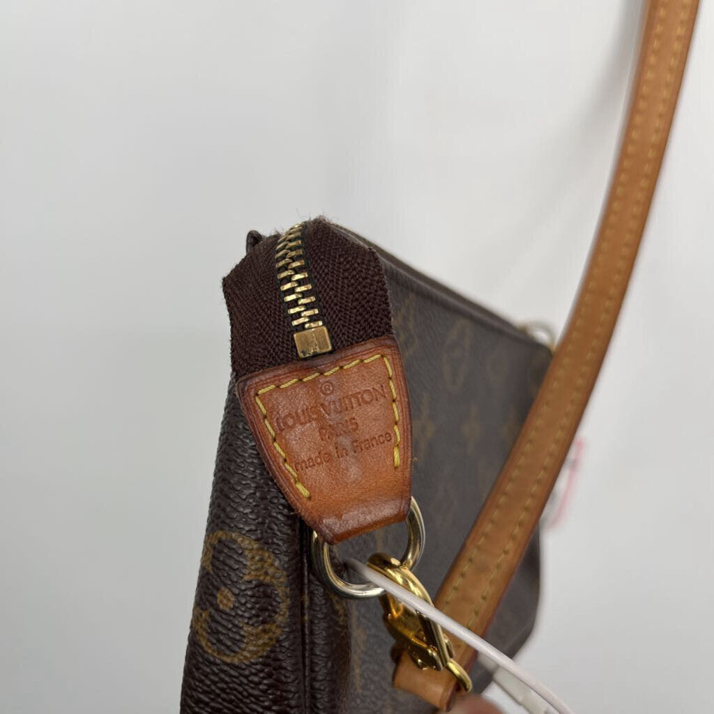 Louis Vuitton Crossbody