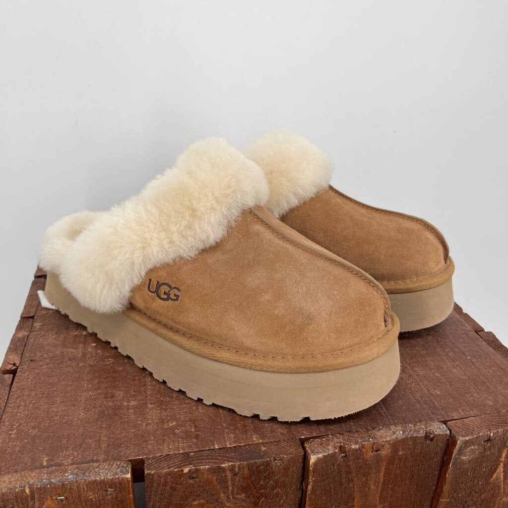 Uggs Platform Slippers