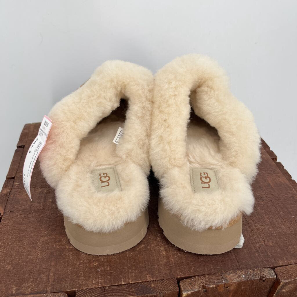Uggs Platform Slippers