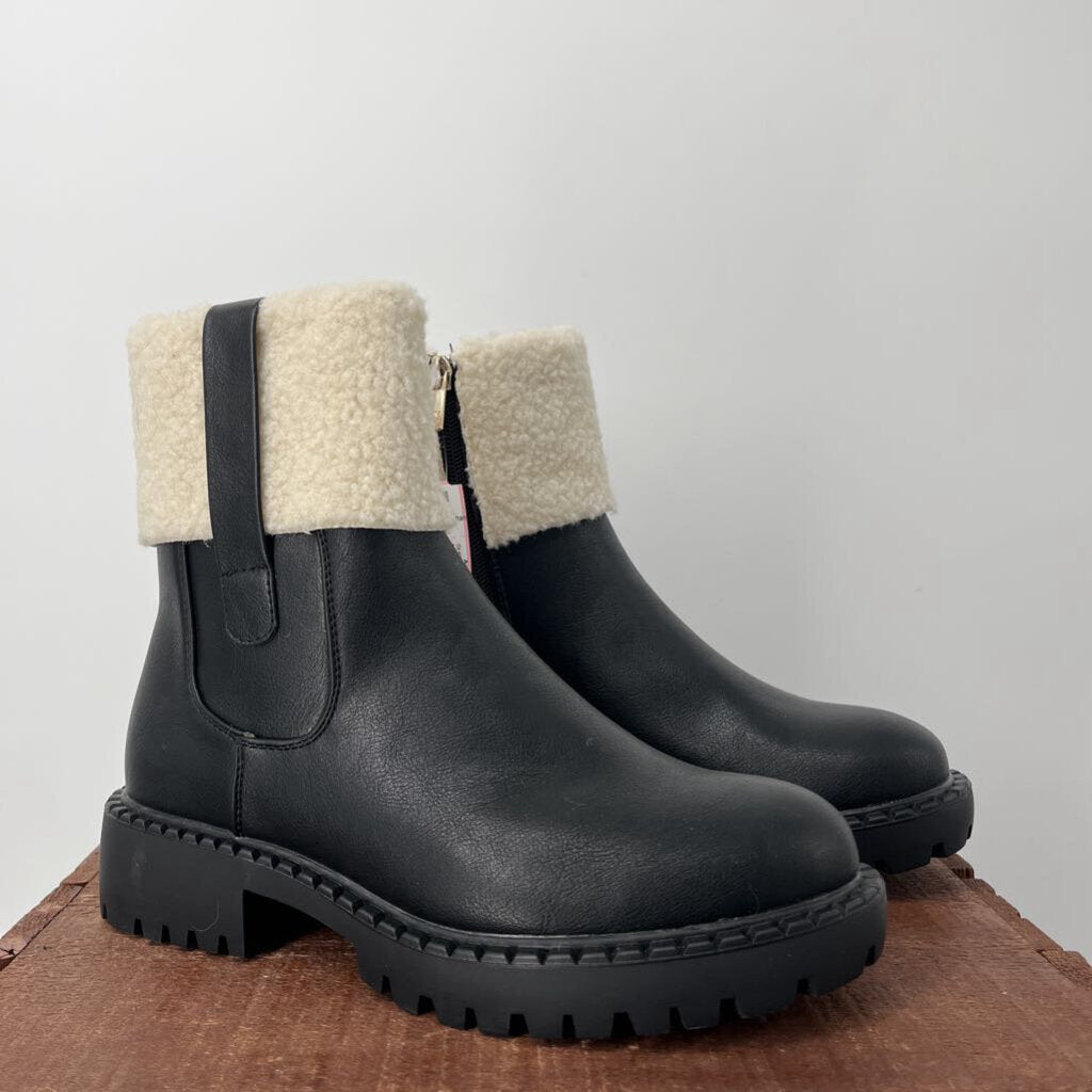 New York & Co Boots