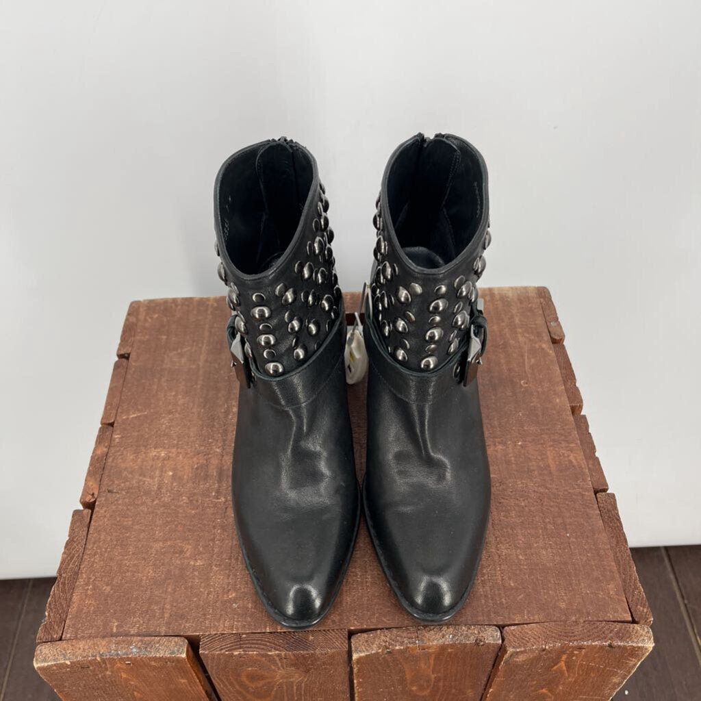 Stuart Weitzman Booties