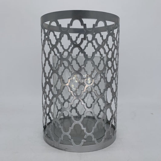Metal Quatrefoil Candle Hurricane