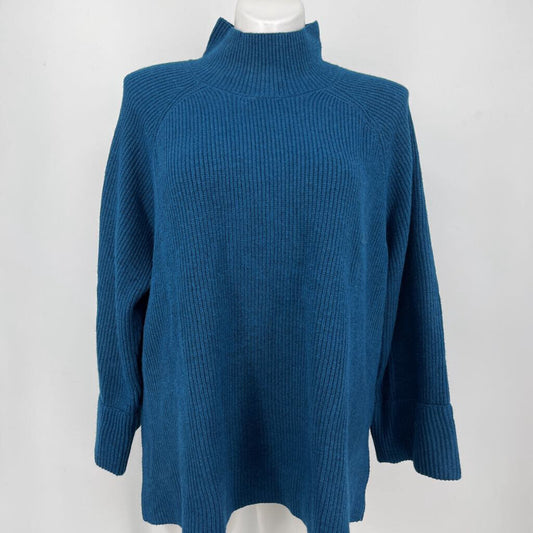 Me by Jennie Garth Sweater