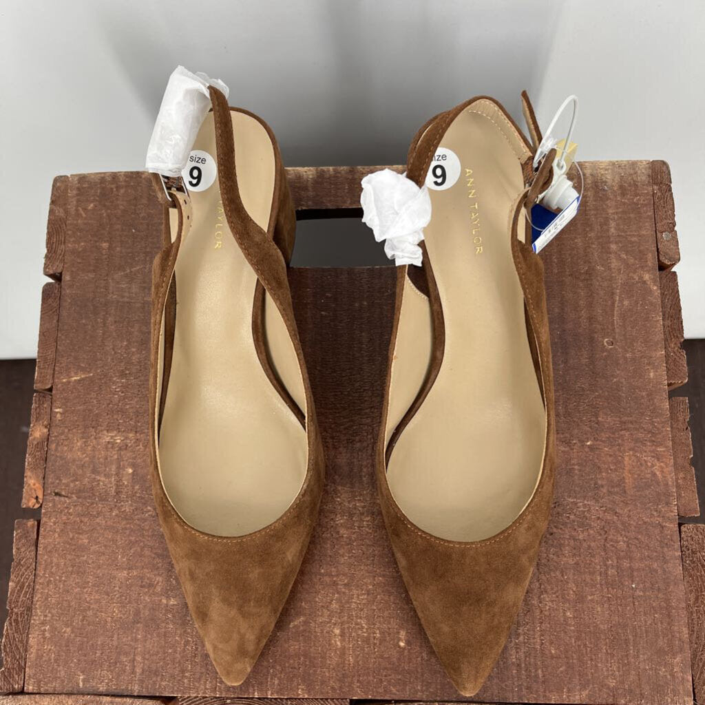 Ann Taylor Suede Pumps