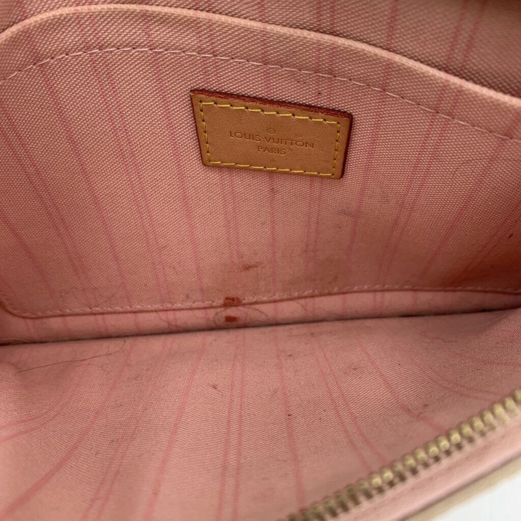 Louis Vuitton Pochette