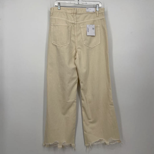 Vervet Distressed Jeans