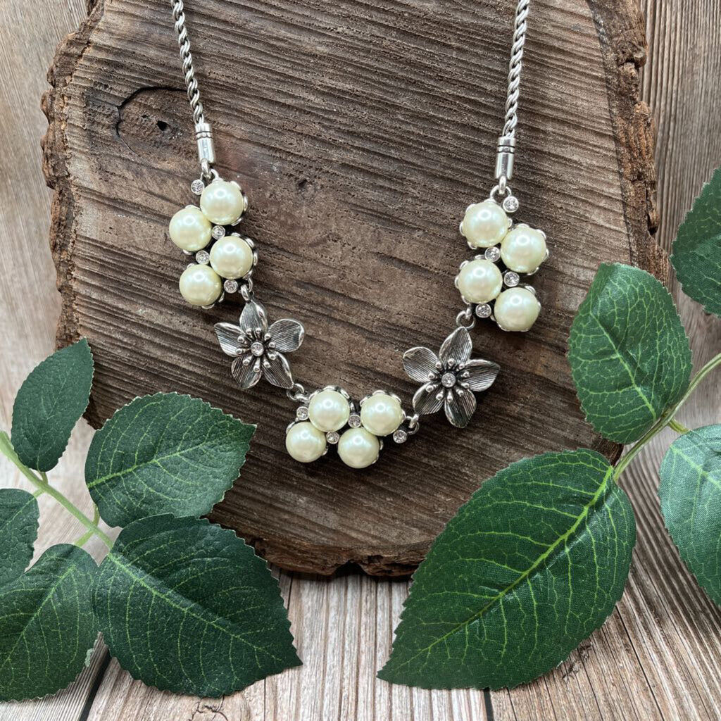 Brighton Catch the Moon Necklace