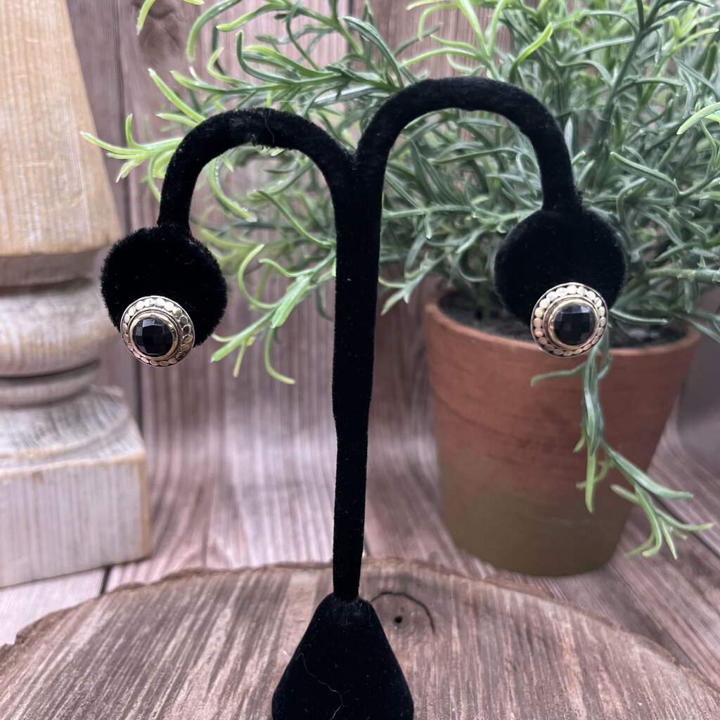 Anna Beck Stud Earrings