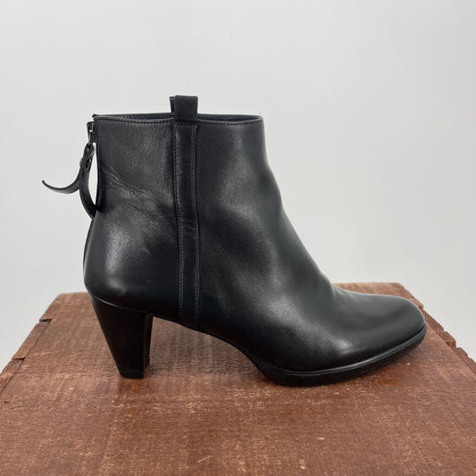 Stuart Weitzman Booties