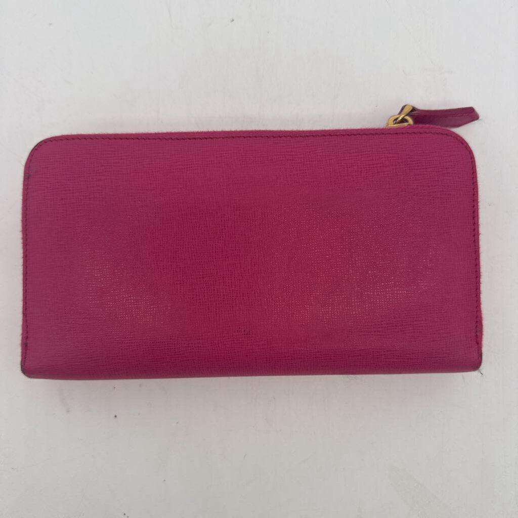 Fendi Leather Wallet AS IS