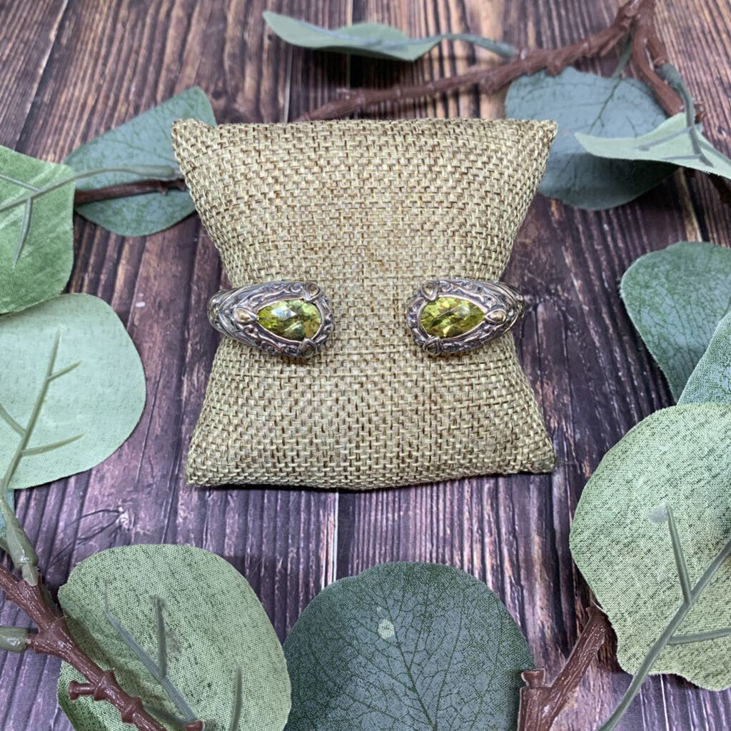 Balinese Style Gem Cuff