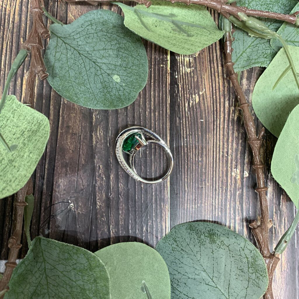 Swarovski Hyperbola Ring