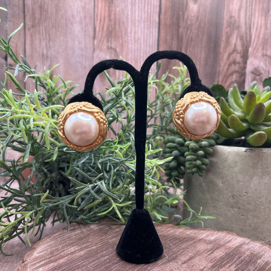 Vintage Pearl Button Earrings