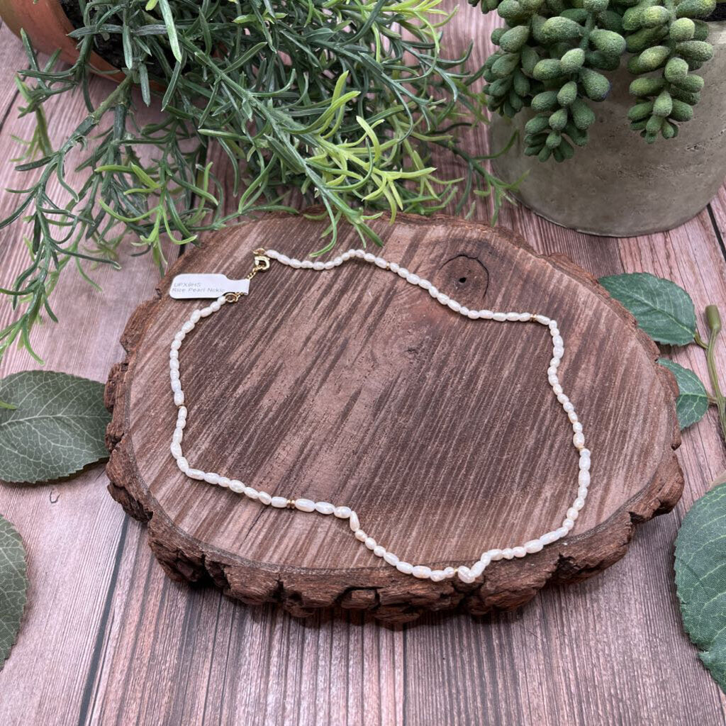 Rice Pearl Necklace