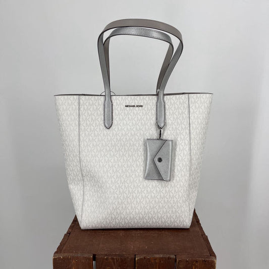 Michael Kors Signature Tote