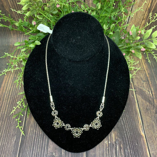 Brightn Flwr Lnks Ncklc