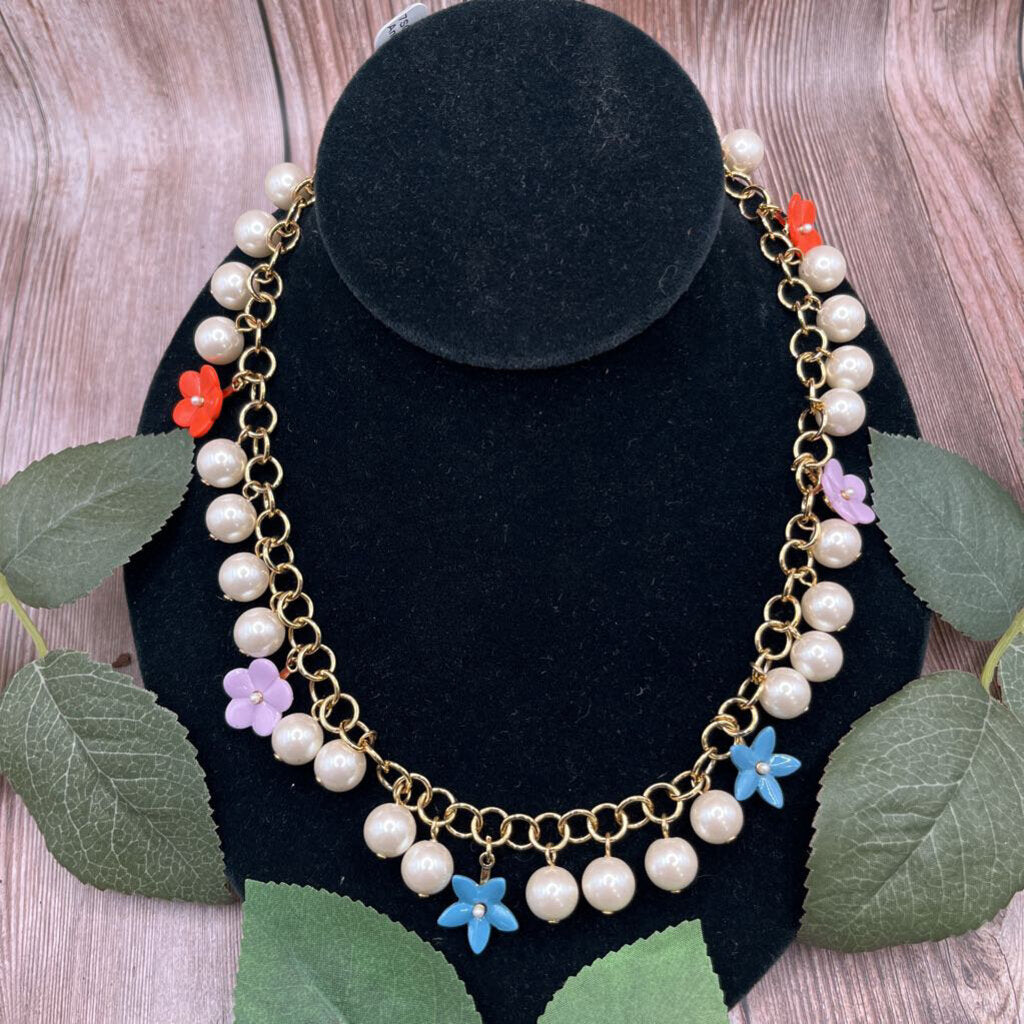 Ann Taylor Pearl Flower Necklace