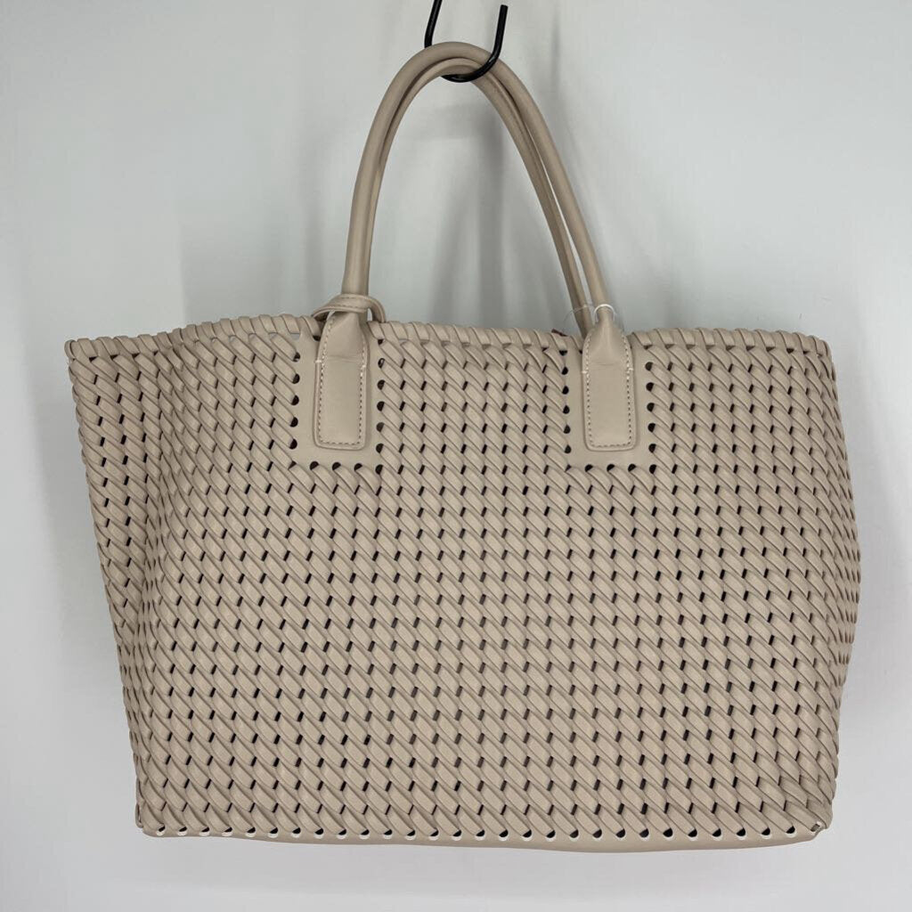 Urban Expressions Tote