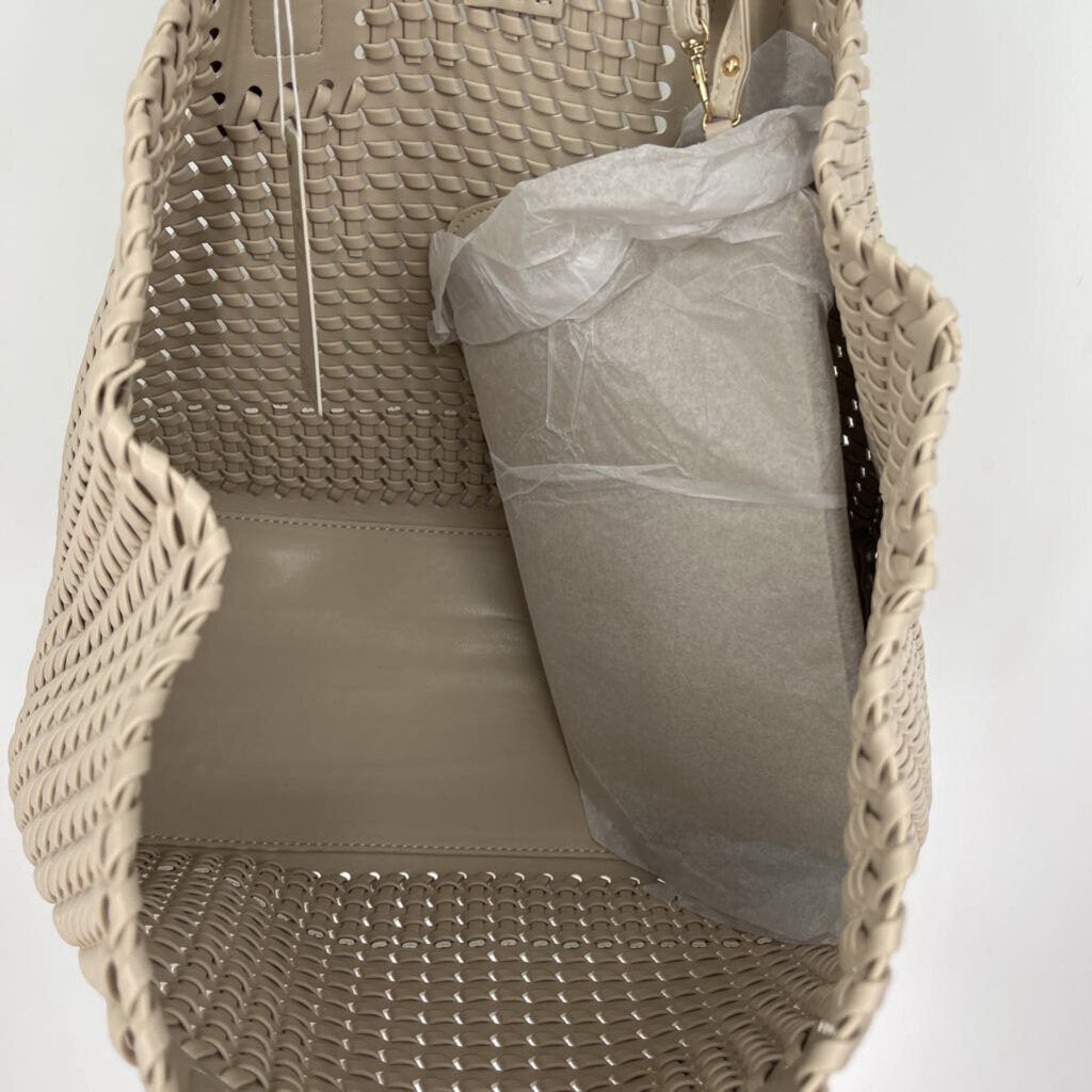 Urban Expressions Tote