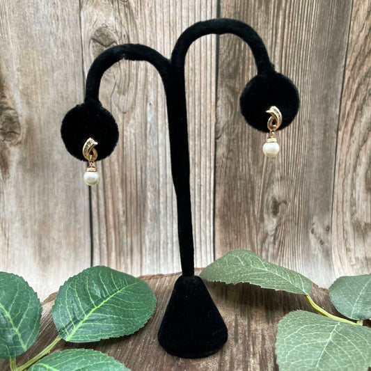 10k YG Diamond and Pearl Earrings
