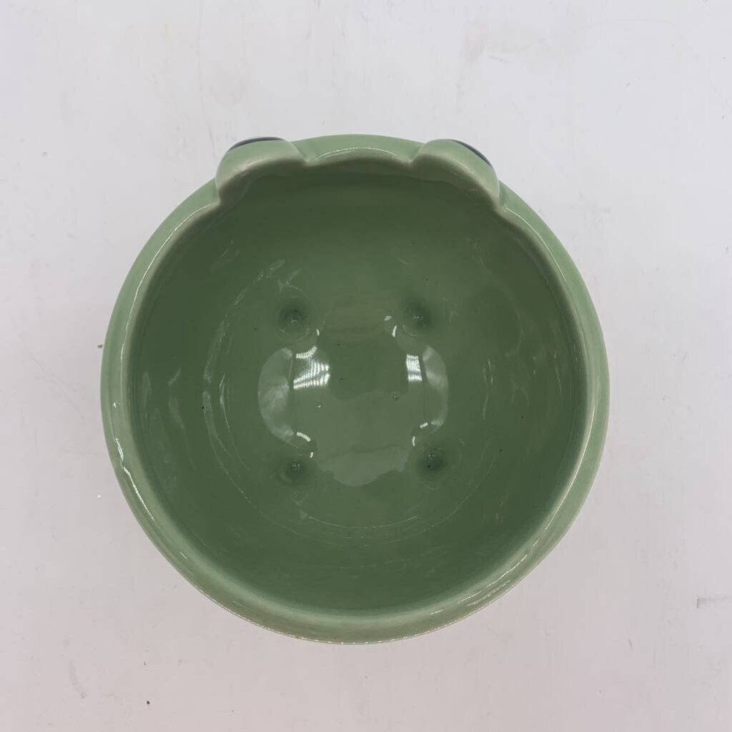 Ceramic Frog Footed Bowl