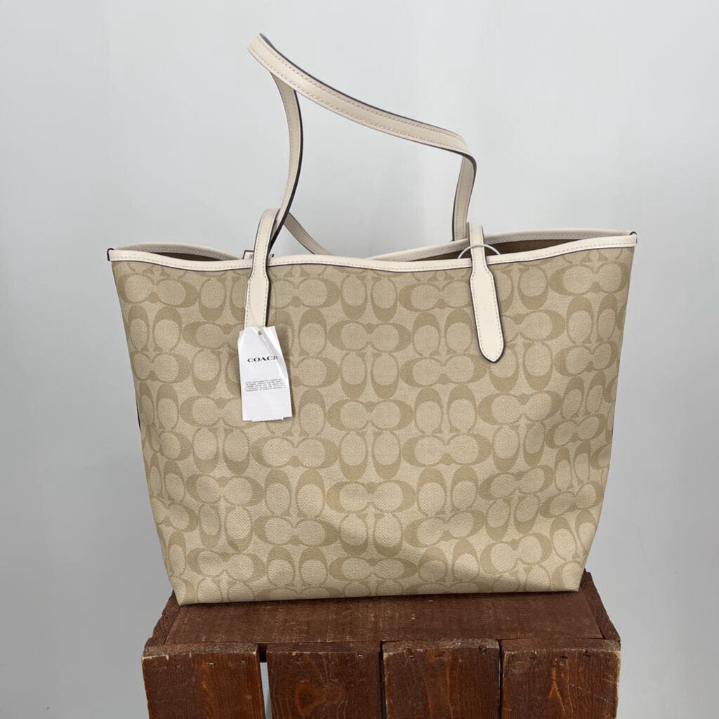 Coach Signature Heart Tote