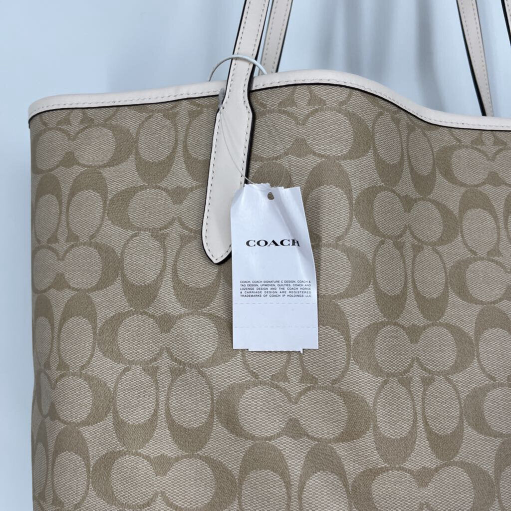Coach Signature Heart Tote