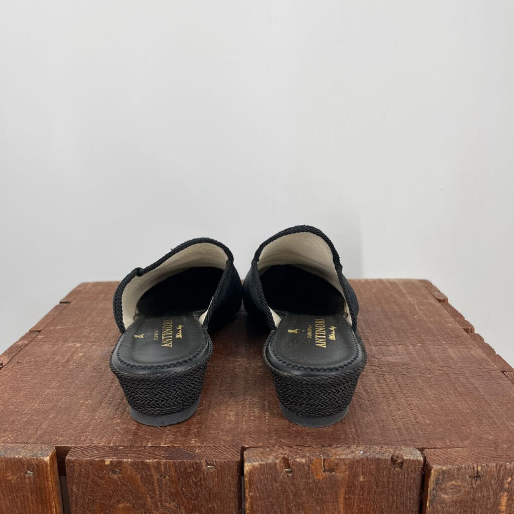 Clorinda Antinori Mules