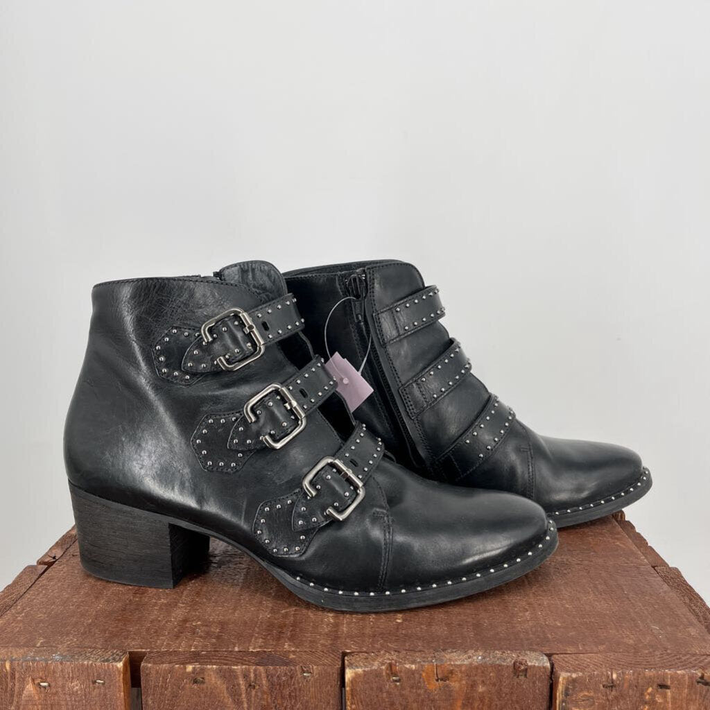 Paul Green Leather Booties