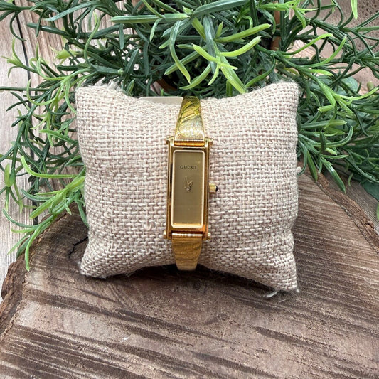 Gucci 1500L Bangle Watch