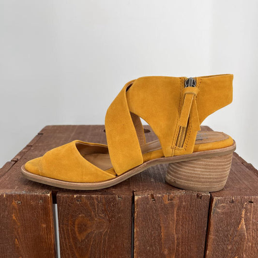 Sofft Suede Sandal