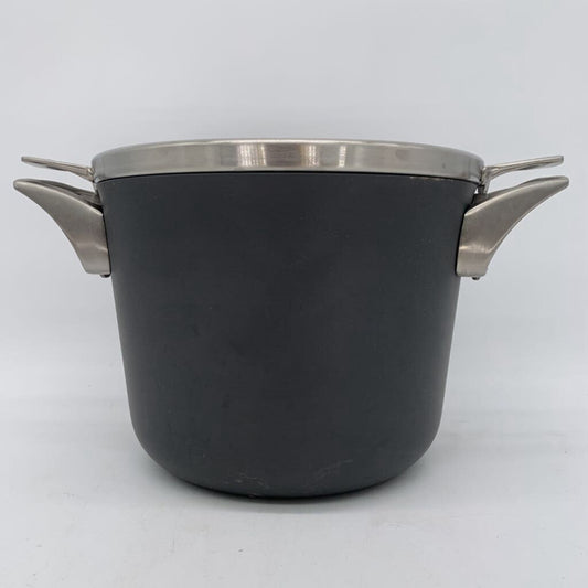 Calphalon Pan w/ Lid